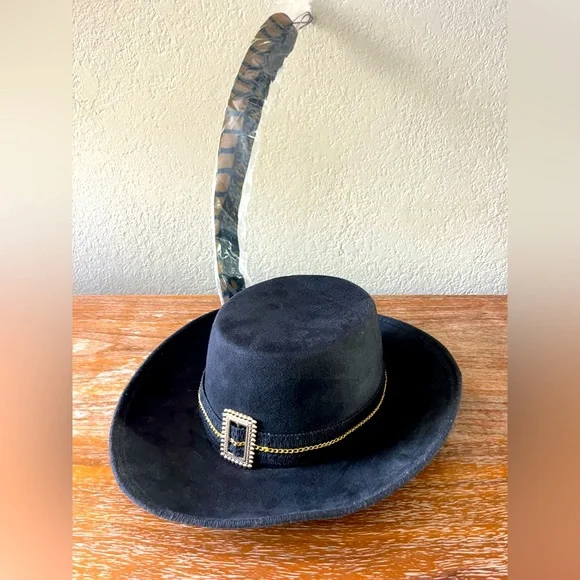 NWT Pirates of Caribbean Angelica Hat by Disney with Feather #42606 - Picture 1 of 10